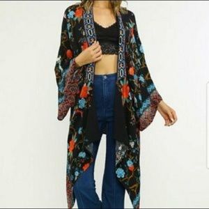 Flying Tomato Floral Print Embroidered Kimono